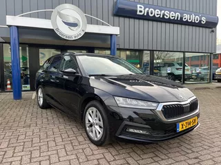 SKODA Octavia Combi 1.4 TSI iV 204pk PHEV DSG Business Edition met Stoel- en Stuurverwarming