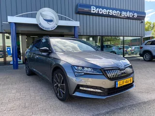 Skoda Superb Combi 1.4 TSI PHEV 217pk DSG-6 Sportline Business met Stoelv, Camera en ACC